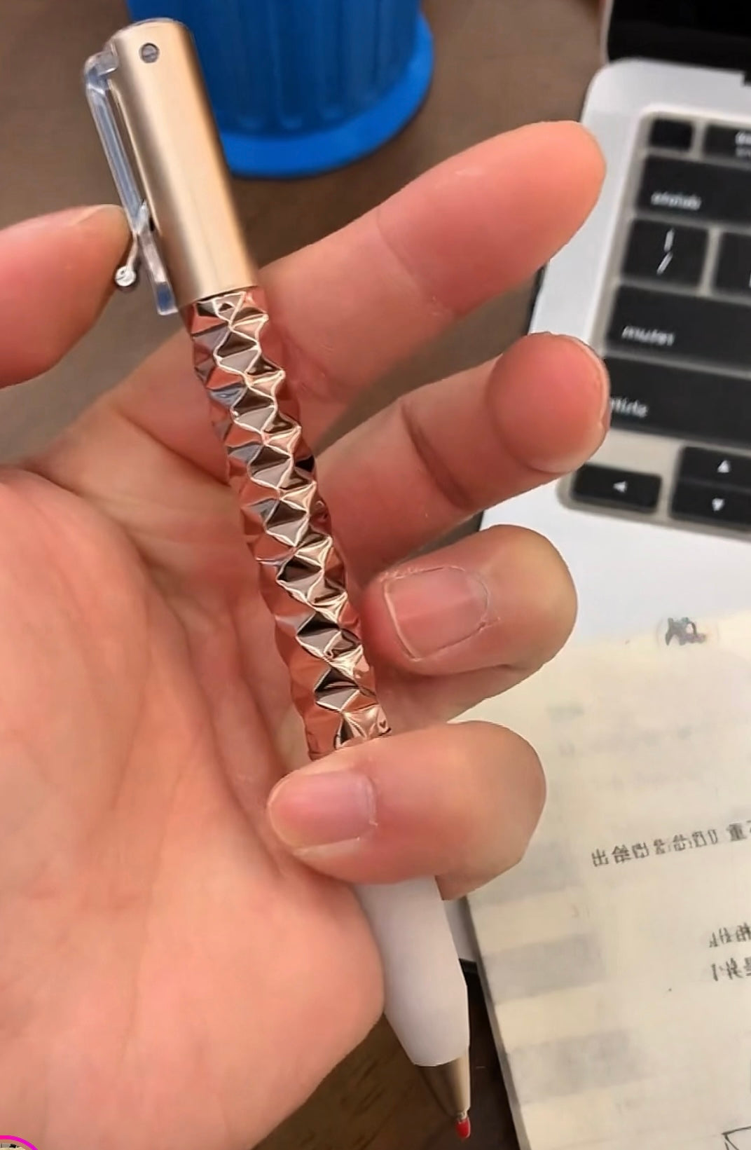 Magnetic Shape-Shifting Fidget Pen - Geometric Stress Relief Toy & Writing Pen