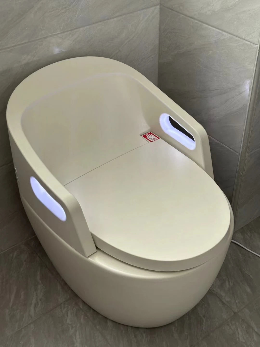 Smart Toilet – Fully Automatic, Heated Seat, Self-Cleaning | Safety for Elderly & Disabled