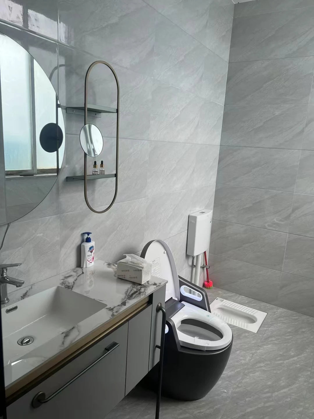 Smart Toilet – Fully Automatic, Heated Seat, Self-Cleaning | Safety for Elderly & Disabled