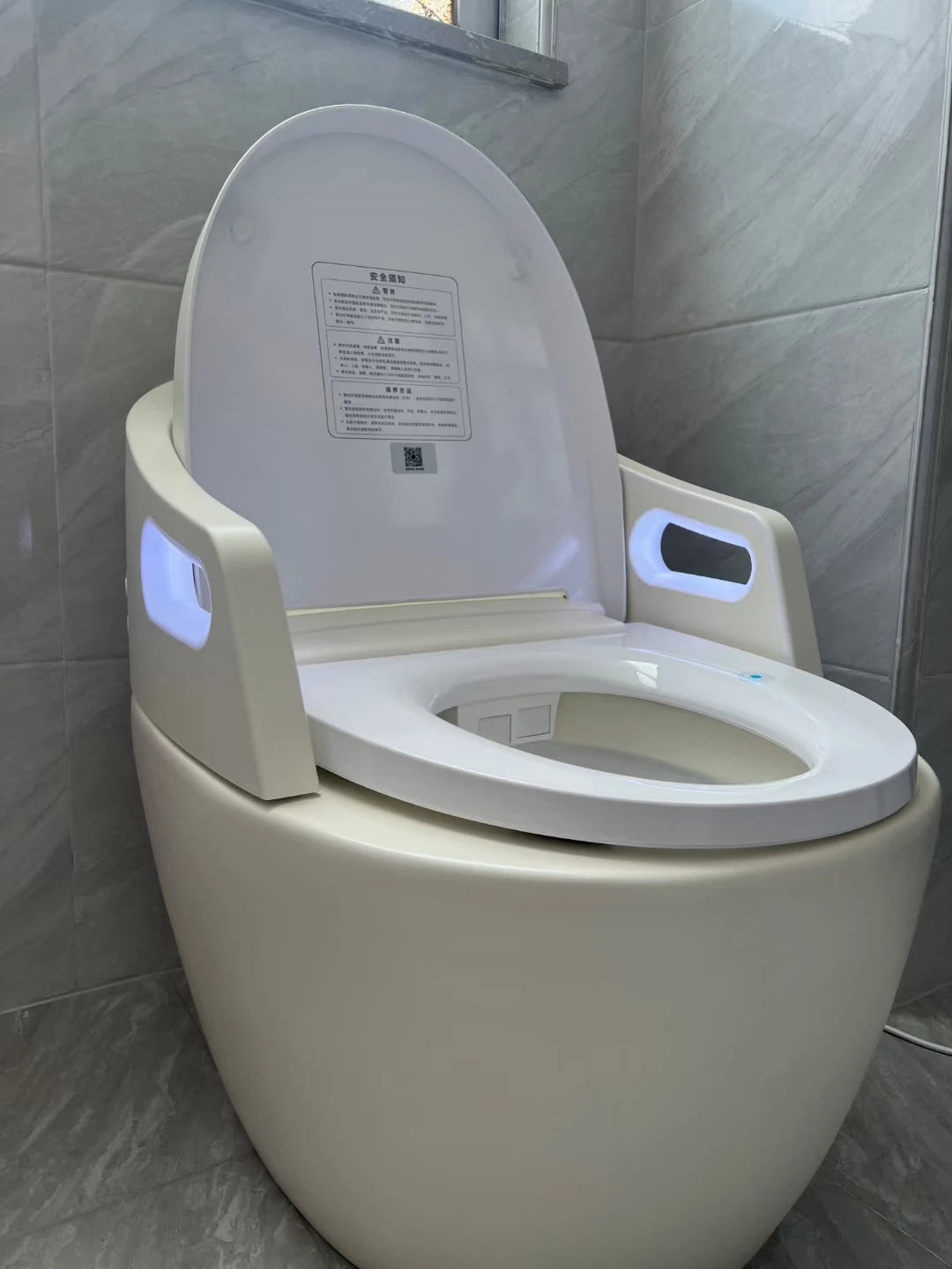 Smart Toilet – Fully Automatic, Heated Seat, Self-Cleaning | Safety for Elderly & Disabled