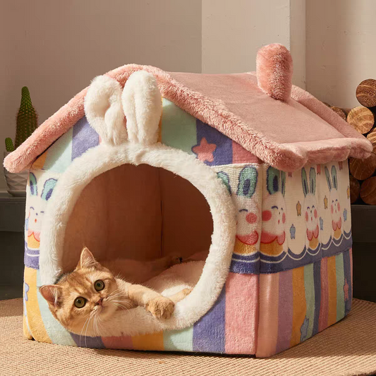 Luxury Winter warm and cozy cat house