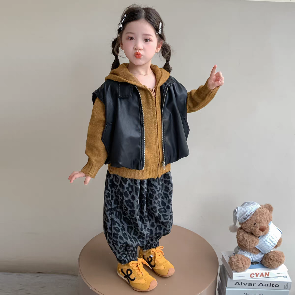 Girls 2026 Fall Winter 3-Piece Outfit Set | Warm Plush Fashion Clothes for Toddlers & Kids