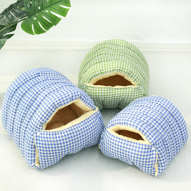 Warm cat sleeping bag, a fleece-lined cave bed that helps keep a cat cozy indoors in winter