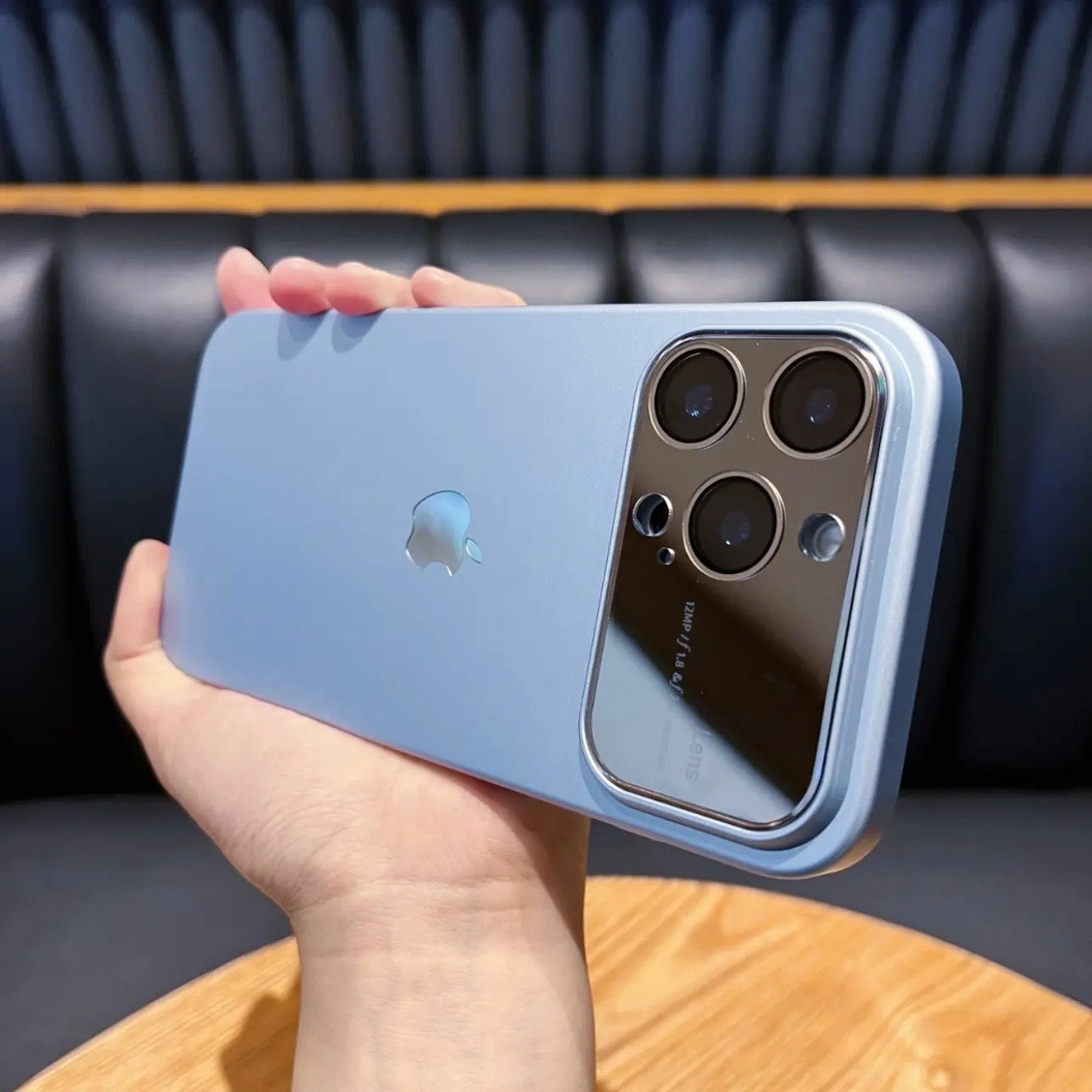 Compatible quick-change iPhone 17 case