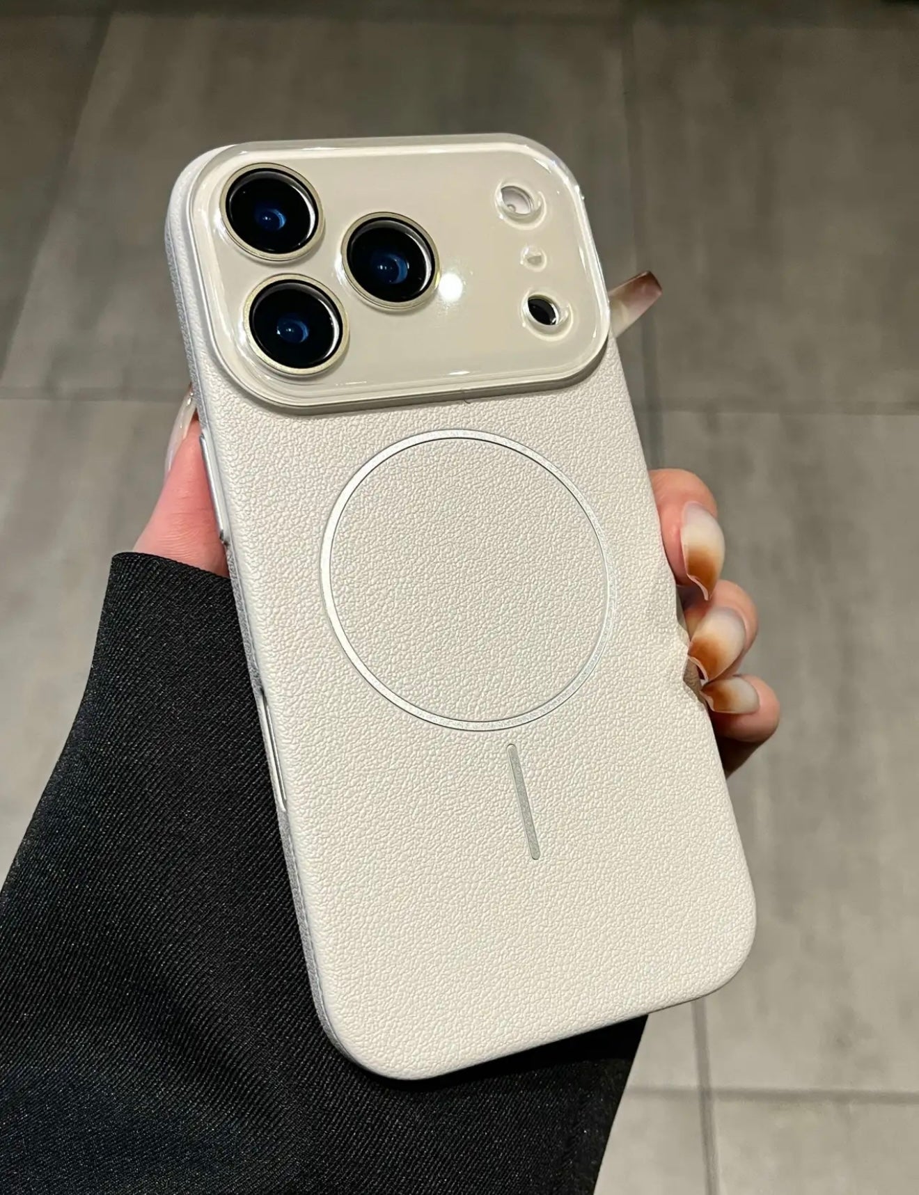 MagSafe Crystal Litchi Grain Case