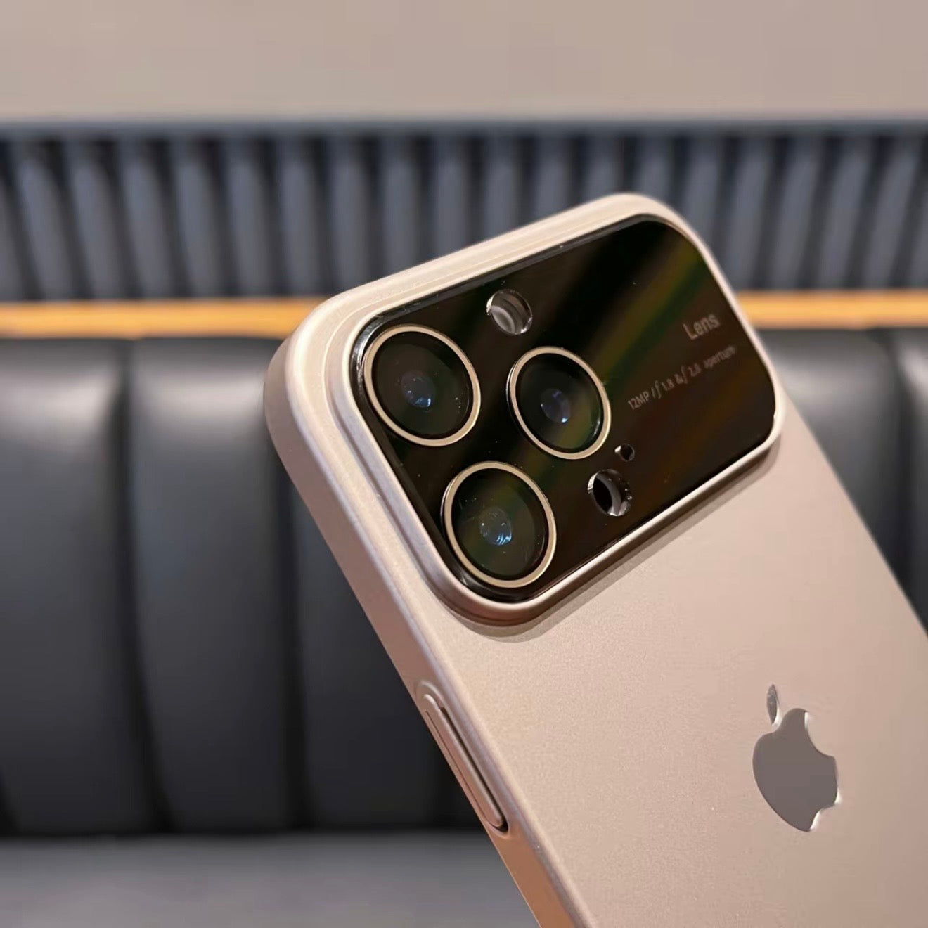 Compatible quick-change iPhone 17 case