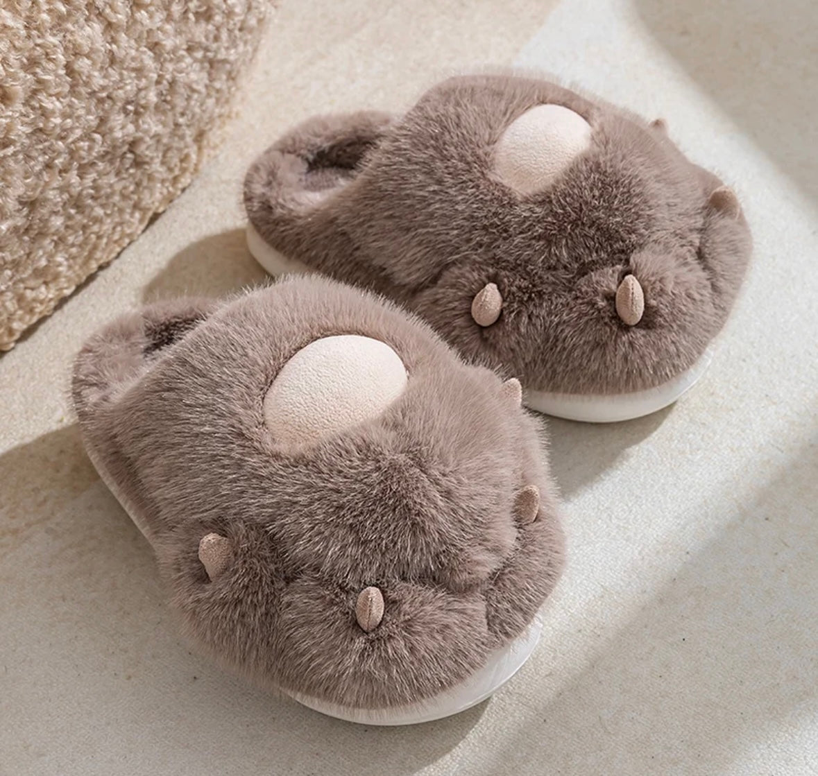 Cat Paw Plush Slippers - Cozy Cute Animal Claw House Shoes