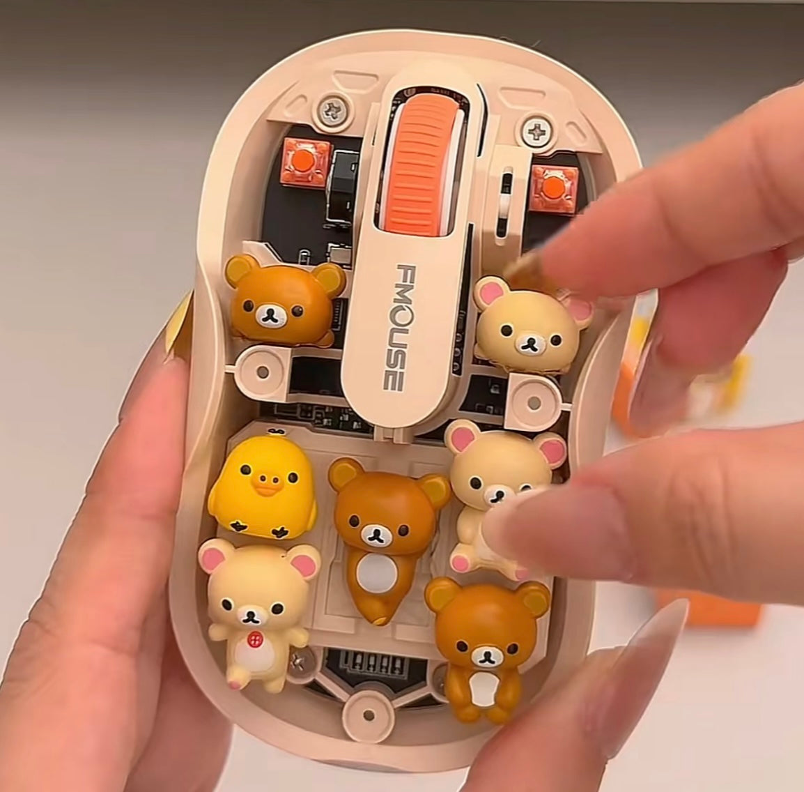 Kawaii Transparent Wireless Mouse with 3D Miniature Bears