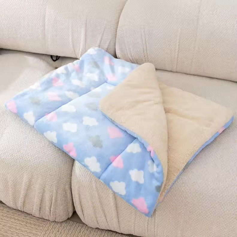 Winter warm cat blanket
