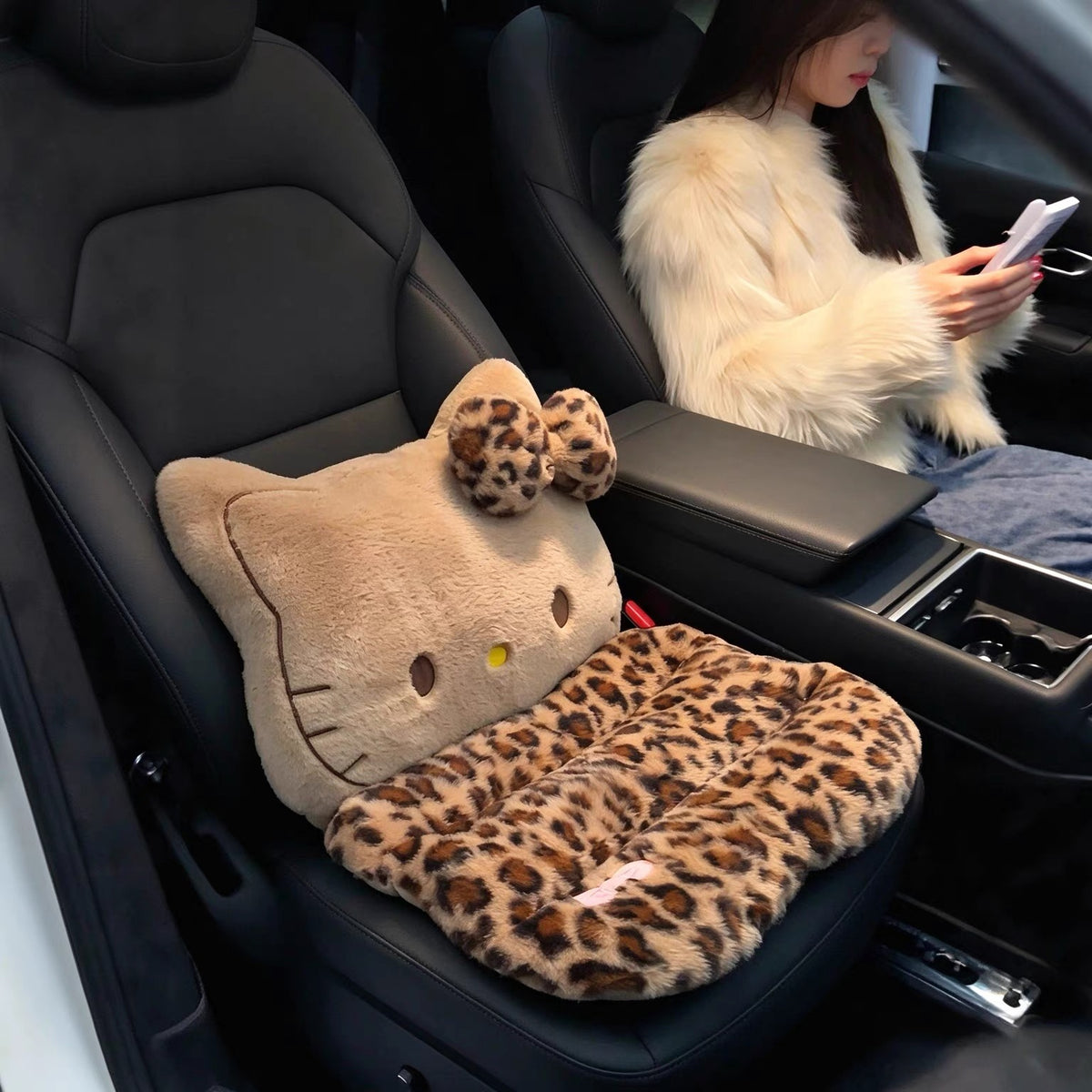 Faux Soft Leopard Pink Front seat