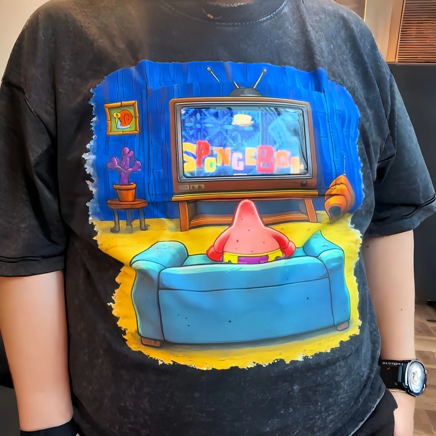 Funny SpongeBob & Patrick Star T-Shirt | Interactive Phone Pocket Moving TV Screen Graphic Tee | Unisex Couple Matching Casual Top