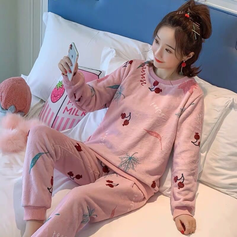 Cute Girl's Flannel Pajamas Women's Suit