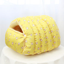 Closed nest-yellow ice cream